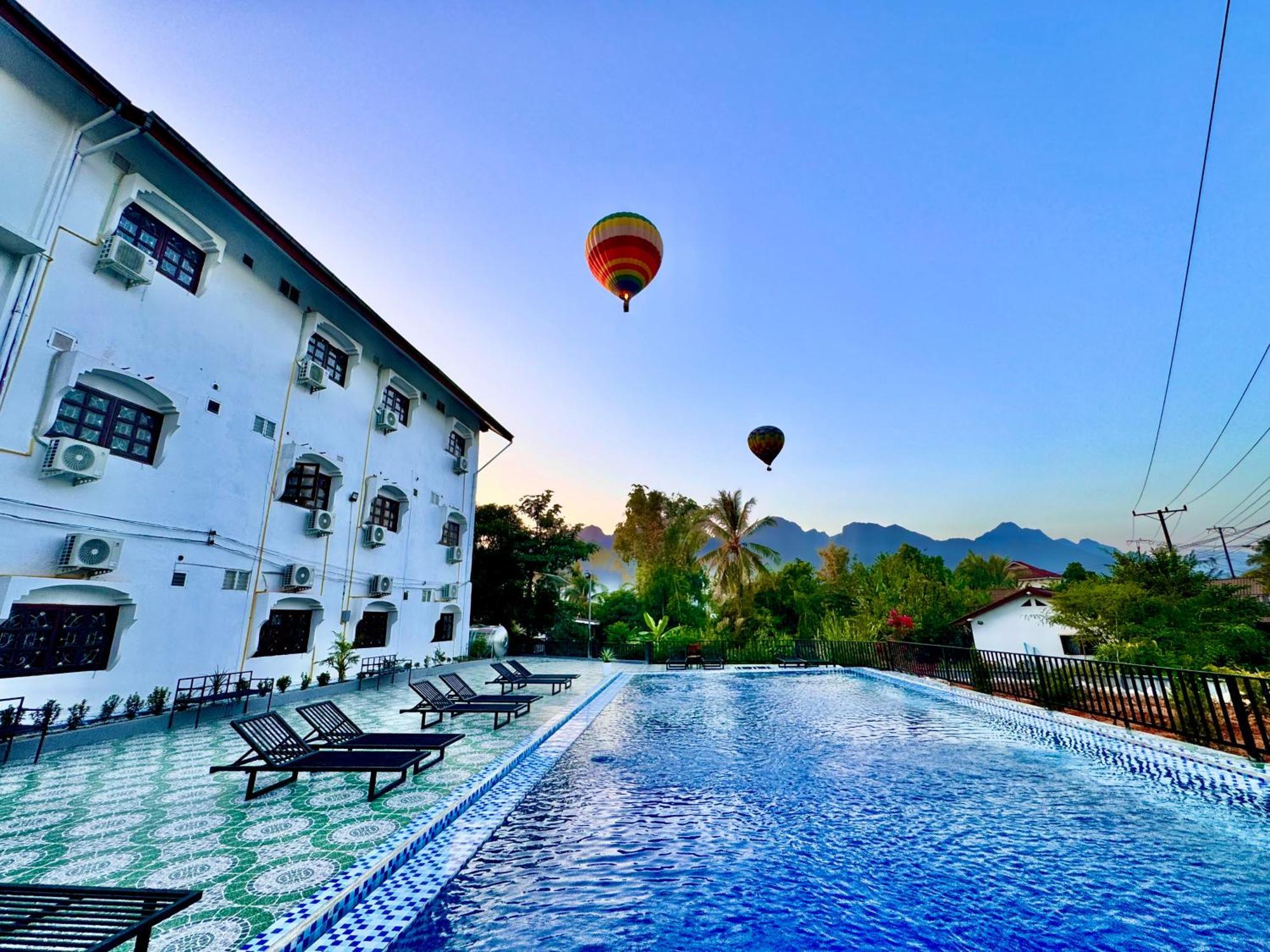 Jungle Backpackers View Hostel Vang Vieng Exterior foto